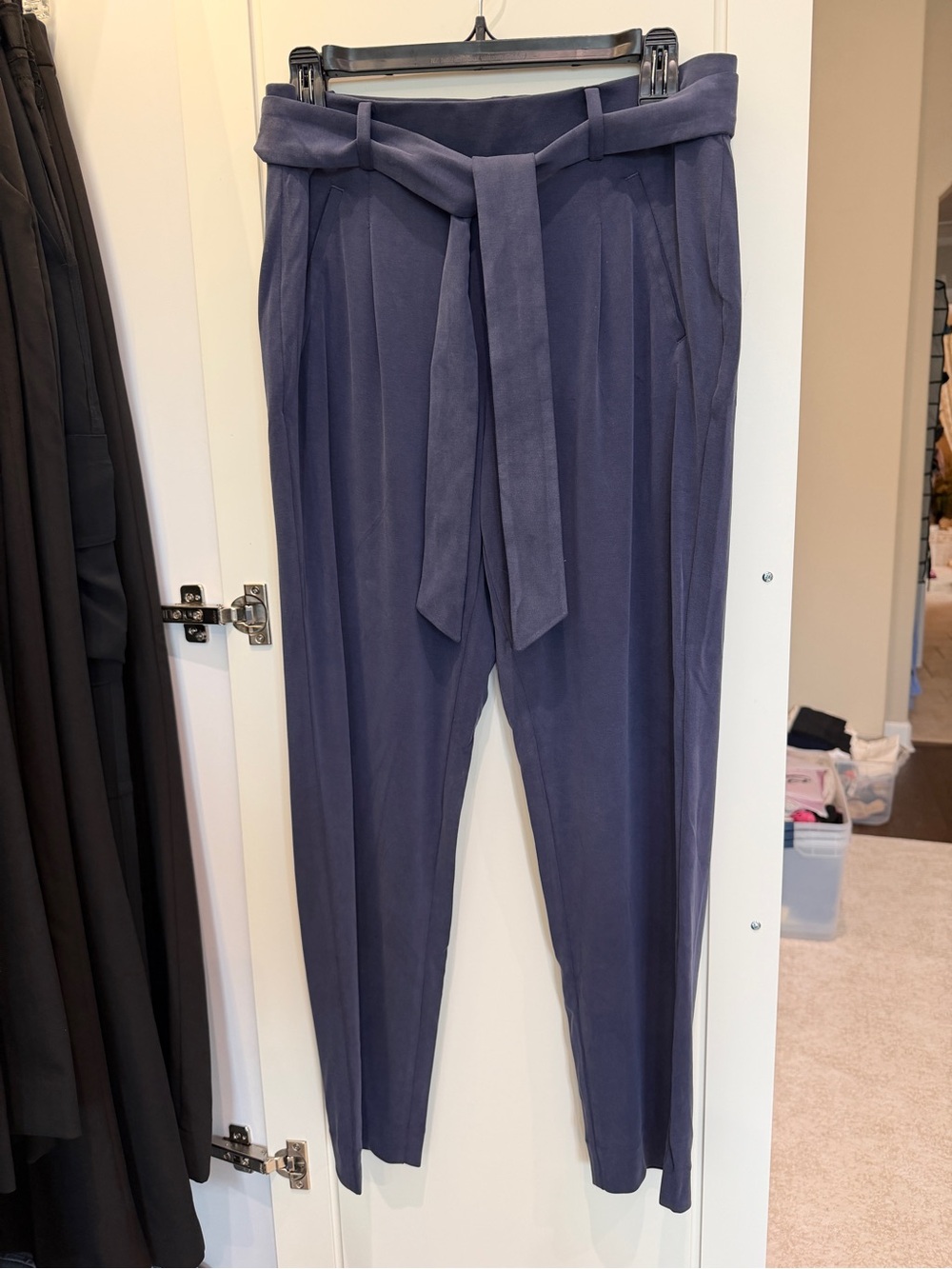 NWT WHBM High-Waist Navy Paperbag, Tapered Ankle Dress Pants with Self Tie Belt
